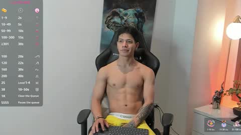 Snapshot of tony_petrov chatting on 12/23/25, 06:44 tony_petrov online show from 12/23/25, 06:44