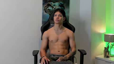 Snapshot of tony_petrov chatting on 01/11/26, 02:49 tony_petrov online show from 01/11/26, 02:49