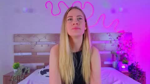 Tonya online show from 12/18/25, 06:03