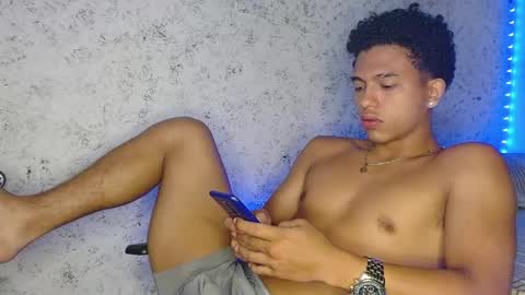 tonydesire_ online show from 05/08/26, 04:45