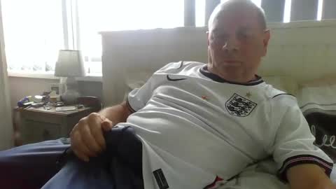 Snapshot of tonygib1962 chatting on 06/23/26, 03:10 tonygib1962 online show from 06/23/26, 03:10
