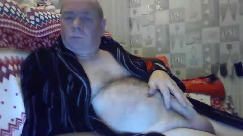 Snapshot of tonygibbson62 chatting on 12/25/24, 04:12 tonygibbson62 online show from 12/25/24, 04:12