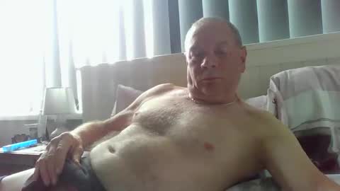 tonygibbson62 online show from 05/31/26, 10:33