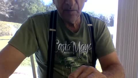 Snapshot of tonymcfly99 chatting on 01/04/25, 06:40 tonymcfly99 online show from 01/04/25, 06:40