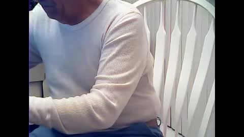 Snapshot of tonymcfly99 chatting on 01/28/25, 11:28 tonymcfly99 online show from 01/28/25, 11:28