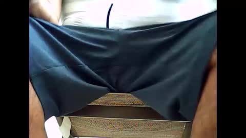 Snapshot of tonymcfly99 chatting on 02/19/25, 07:05 tonymcfly99 online show from 02/19/25, 07:05