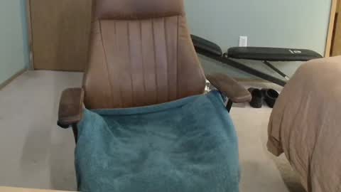 Snapshot of tonypandaking chatting on 02/16/25, 09:38 Tony online show from 02/16/25, 09:38