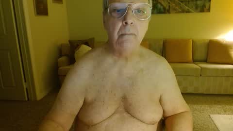Snapshot of tonysview12000 chatting on 02/17/26, 02:08 tonysview12000 online show from 02/17/26, 02:08