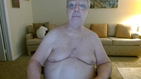 Snapshot of tonysview12000 chatting on 02/19/26, 07:54 tonysview12000 online show from 02/19/26, 07:54