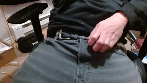 tonytonytony3001 online show from 01/21/25, 03:32