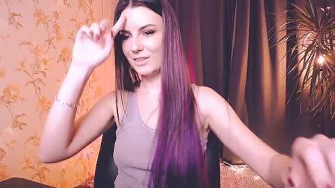 Snapshot of too_beautiful chatting on 12/24/24, 06:28 Elizabeth online show from 12/24/24, 06:28