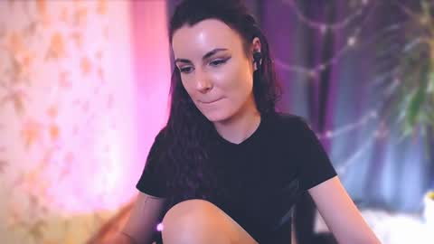 Snapshot of too_beautiful chatting on 01/13/25, 02:18 Elizabeth online show from 01/13/25, 02:18