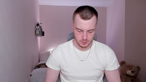 Snapshot of toohornyserj chatting on 12/22/24, 11:41 toohornyserj online show from 12/22/24, 11:41