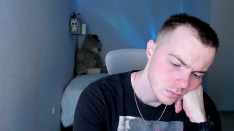 Snapshot of toohornyserj chatting on 01/21/25, 08:00 toohornyserj online show from 01/21/25, 08:00