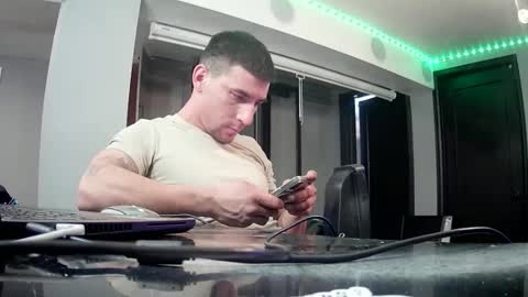 Snapshot of toomuchsmoke chatting on 01/11/26, 06:07 toomuchsmoke online show from 01/11/26, 06:07