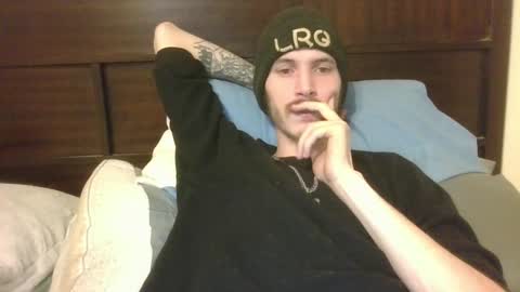 Snapshot of tootall803 chatting on 01/21/25, 04:54 TooTall803 online show from 01/21/25, 04:54