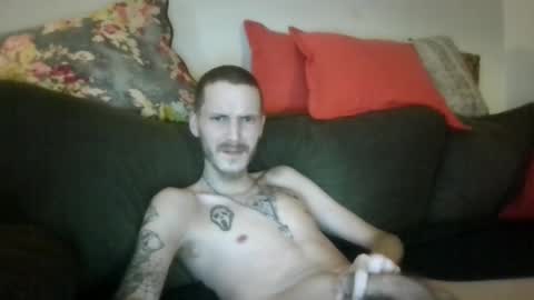 Snapshot of tootall803 chatting on 10/07/25, 02:47 TooTall803 online show from 10/07/25, 02:47