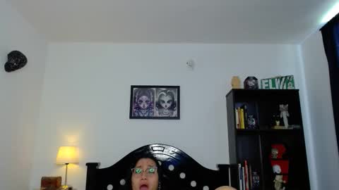 toothyy online show from 05/11/26, 02:45