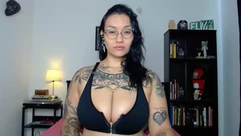 toothyy online show from 05/12/26, 01:41