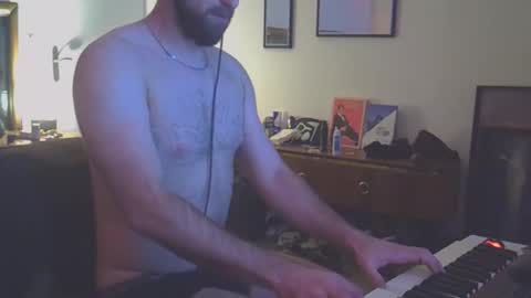 Snapshot of tootsybird chatting on 02/09/26, 11:09 tootsybird online show from 02/09/26, 11:09