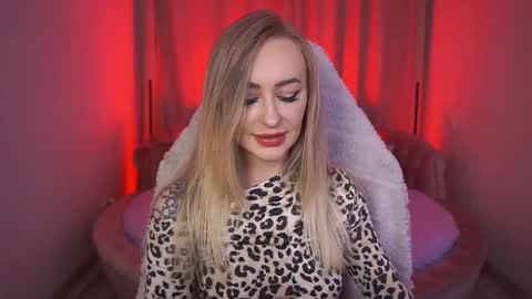 top_grace online show from 10/03/25, 07:27