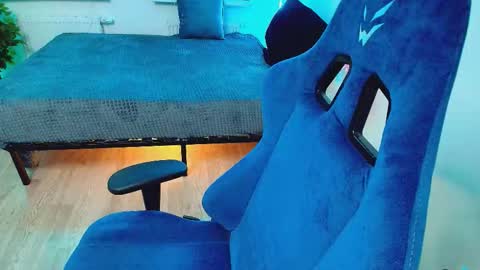 topcranberry online show from 10/30/25, 10:43