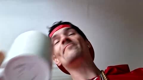 SagMeOreduceMe online show from 04/29/26, 11:25