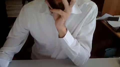 Snapshot of topg84 chatting on 09/19/25, 09:32 Topg84 online show from 09/19/25, 09:32