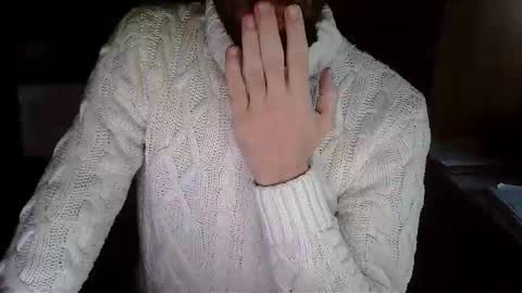 Snapshot of topg84 chatting on 10/28/25, 07:12 Topg84 online show from 10/28/25, 07:12