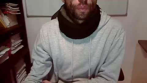 Snapshot of topg84 chatting on 11/27/25, 05:59 Topg84 online show from 11/27/25, 05:59