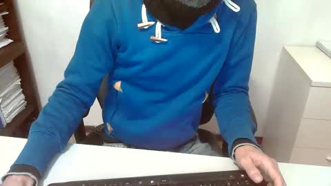 Snapshot of topg84 chatting on 12/15/25, 05:50 Topg84 online show from 12/15/25, 05:50