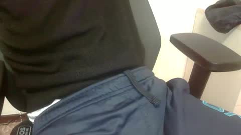 Snapshot of topg84 chatting on 02/11/26, 06:35 Topg84 online show from 02/11/26, 06:35