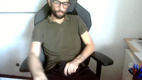 Snapshot of topg84 chatting on 06/23/26, 02:59 Topg84 online show from 06/23/26, 02:59