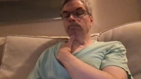 Snapshot of topspin69 chatting on 11/10/25, 04:33 topspin69 online show from 11/10/25, 04:33