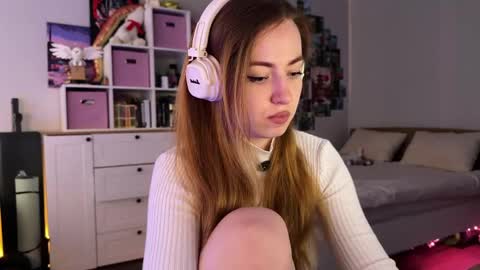 Lina  Next stream January 4  11am UTC 0 online show from 06/04/26, 02:12