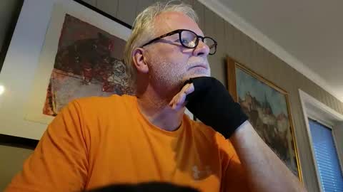 toreeman online show from 11/18/25, 02:54