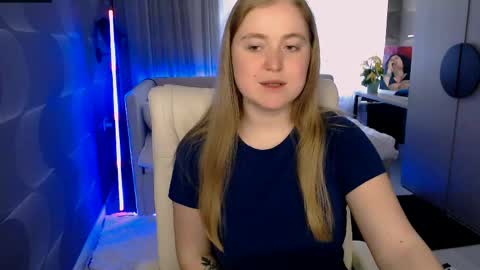 tori_blond online show from 04/25/26, 06:16