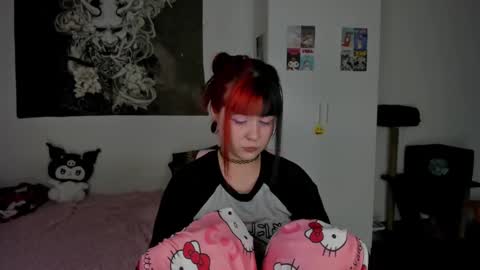 Snapshot of toriayun0 chatting on 02/22/25, 11:46 your personal gothic girl check it online show from 02/22/25, 11:46