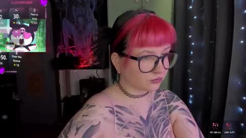 Snapshot of toriayun0 chatting on 03/11/26, 11:00 your personal gothic girl check it online show from 03/11/26, 11:00