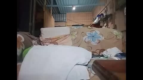 Snapshot of torito10 chatting on 12/03/25, 01:35 tony hot online show from 12/03/25, 01:35