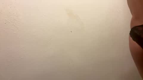 Snapshot of toronto5656 chatting on 01/26/25, 02:45 toronto5656 online show from 01/26/25, 02:45