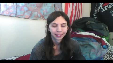 Luna online show from 01/31/25, 04:14