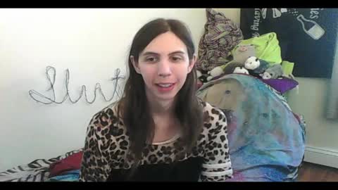 Snapshot of totalfuckingadorable chatting on 05/19/26, 07:20 Luna online show from 05/19/26, 07:20
