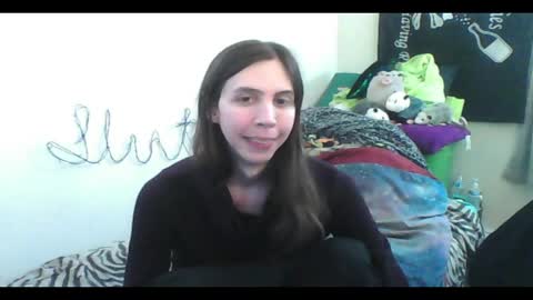 Snapshot of totalfuckingadorable chatting on 05/23/26, 01:33 Luna online show from 05/23/26, 01:33