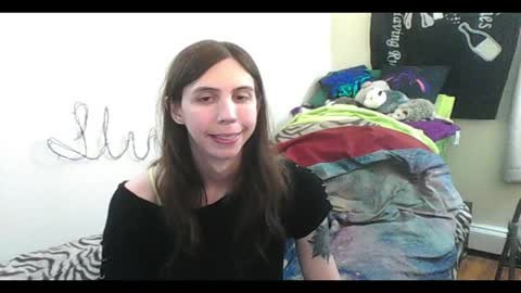 Snapshot of totalfuckingadorable chatting on 05/27/26, 01:46 Luna online show from 05/27/26, 01:46