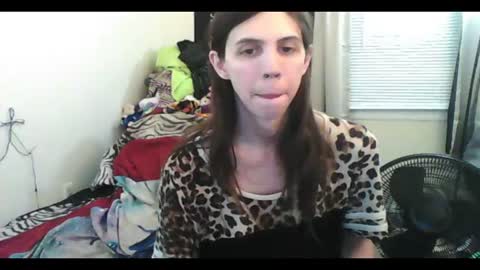 Snapshot of totalfuckingadorable chatting on 06/22/26, 02:24 Luna online show from 06/22/26, 02:24