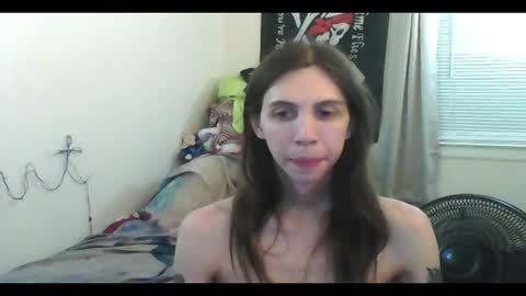 Snapshot of totalfuckingadorable chatting on 07/05/26, 04:19 Luna online show from 07/05/26, 04:19