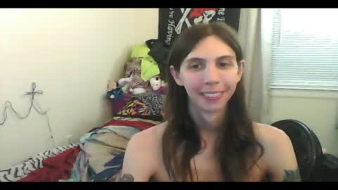 Snapshot of totalfuckingadorable chatting on 07/07/26, 06:47 Luna online show from 07/07/26, 06:47