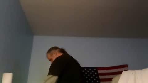 totallyawesome_65 online show from 05/06/26, 03:46
