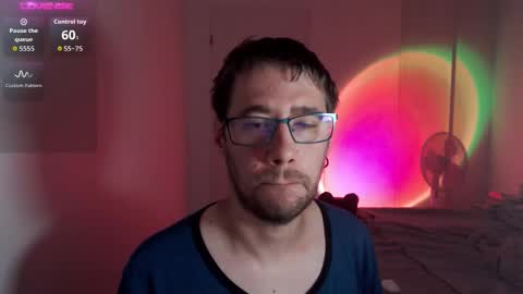 Snapshot of totoclown chatting on 09/14/25, 02:11 Thomas online show from 09/14/25, 02:11
